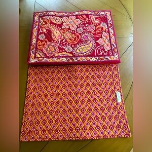 8 Vera Bradley Raspberry Fizz Pink Red Paisley Placemats with 8 napkins